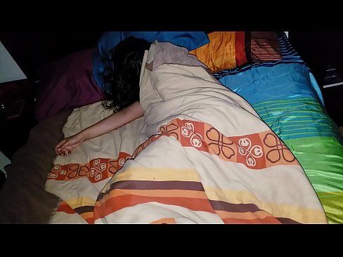 ❤️ Njërku qorton njerkën e tij të re ndërsa ajo fle. ☑ Vetëm porno tek ne sq.elitemangas.top ️❤